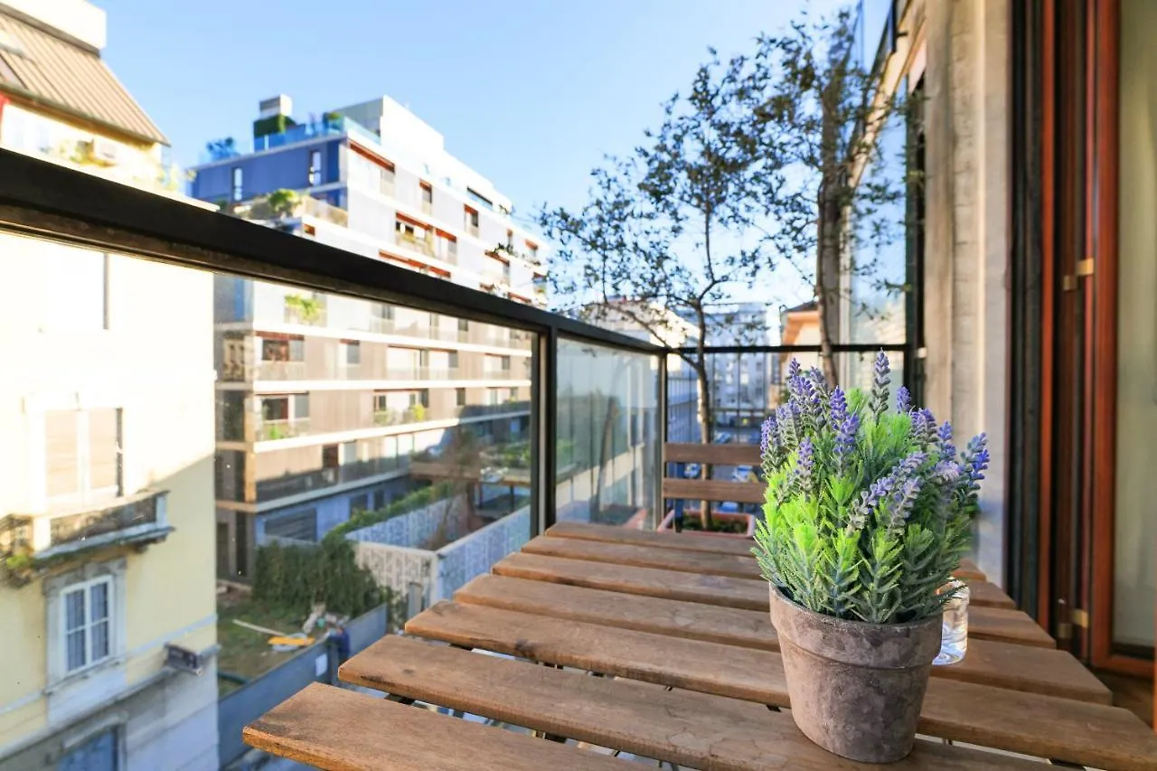 Appartamento Primopiano - Valparaiso Milano