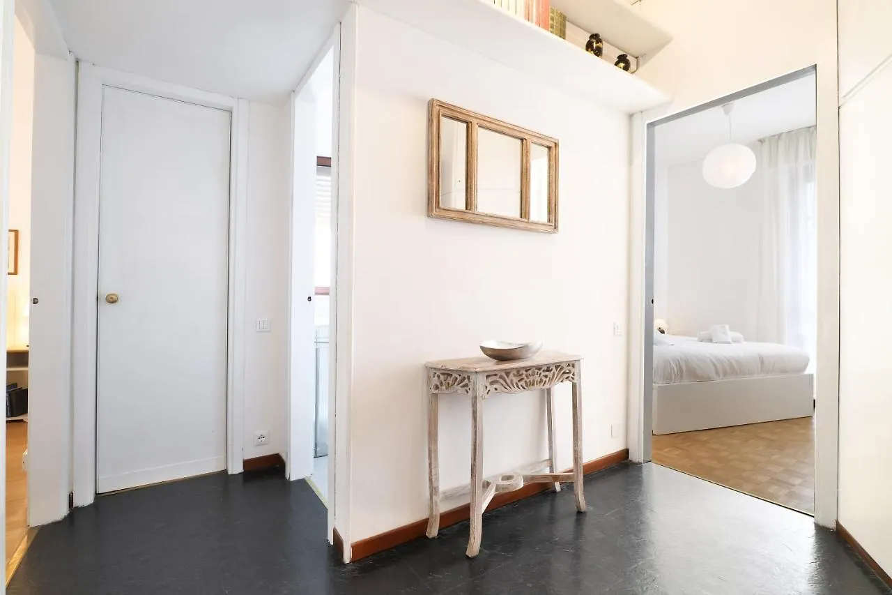 Appartamento Primopiano - Valparaiso Milano Italia